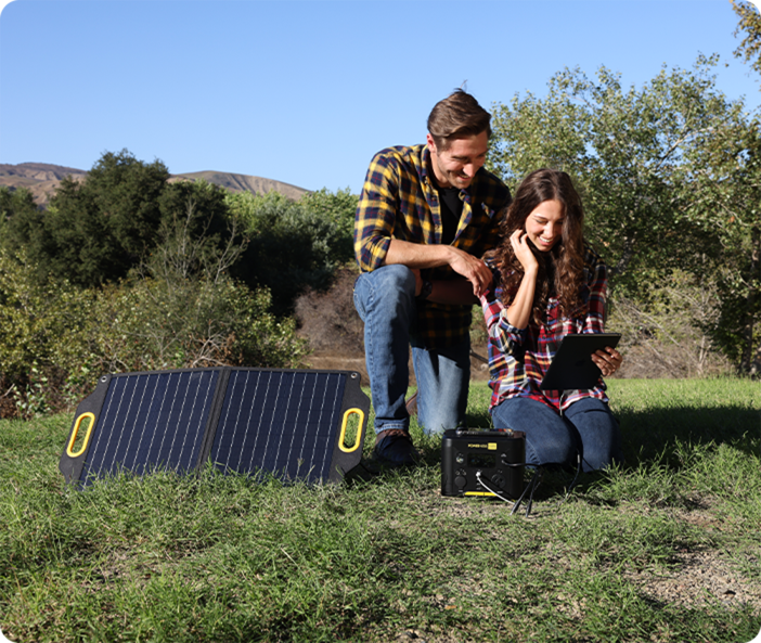 couple using 300W  power station